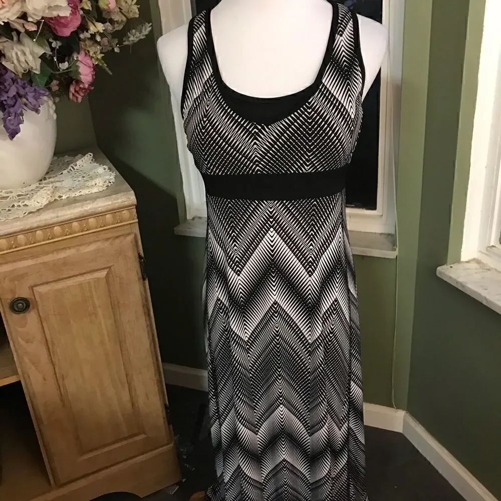 NWOT Beautiful Tek Gear Drytek XS Bra Halter Long Dress!